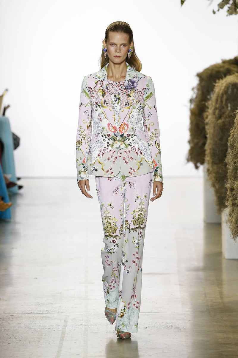 Runway Spring 2019 - Look 1