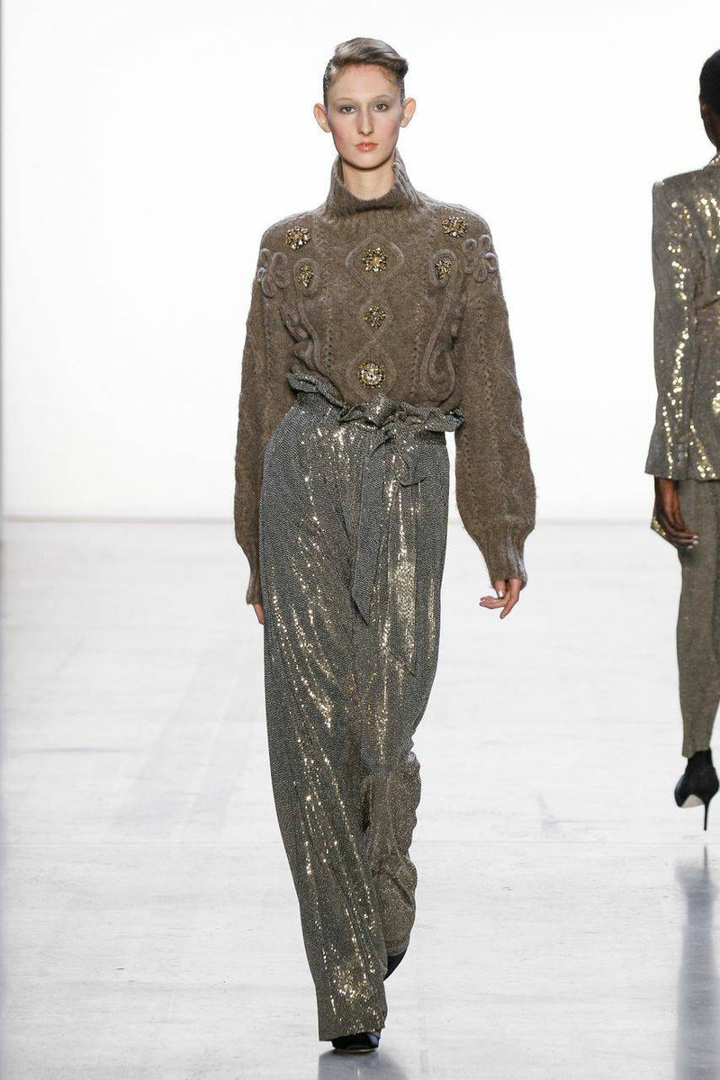 Runway Fall 2019 - Look 2