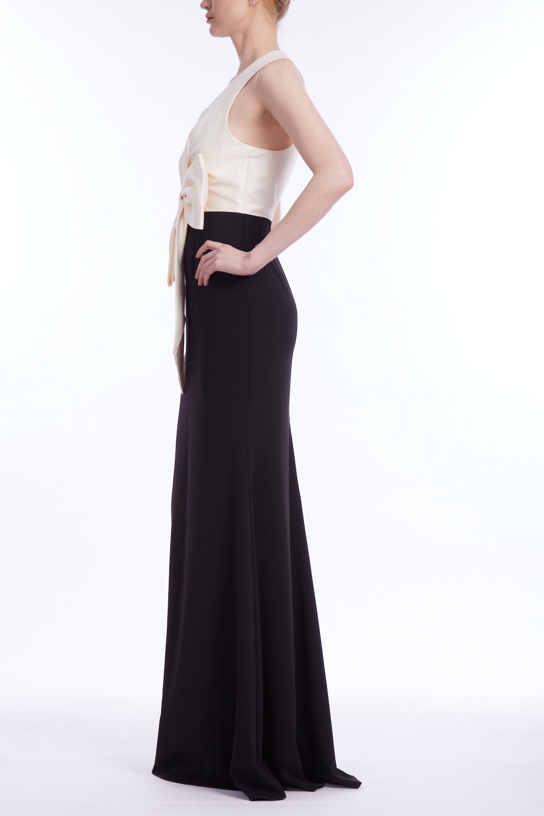 IVORY & BLACK | Suri Gown Side